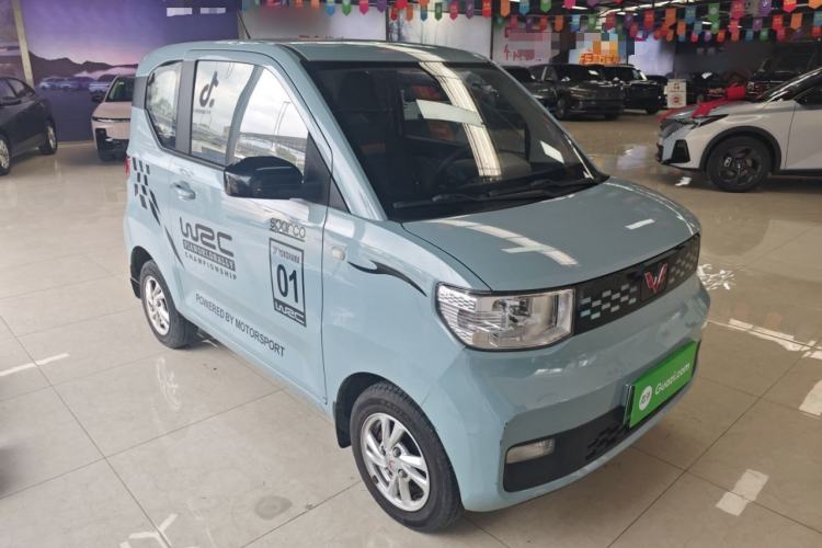 Used Wuling Hongguang MINIEV 2020 Zizai Version Lithium-NMC Front Right 45 Deg