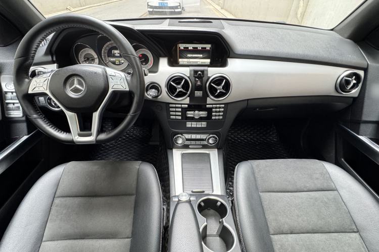 Used Mercedes-Benz GLK-Class 2015 GLK 260 4MATIC Dynamic Edition Ultimate Version
