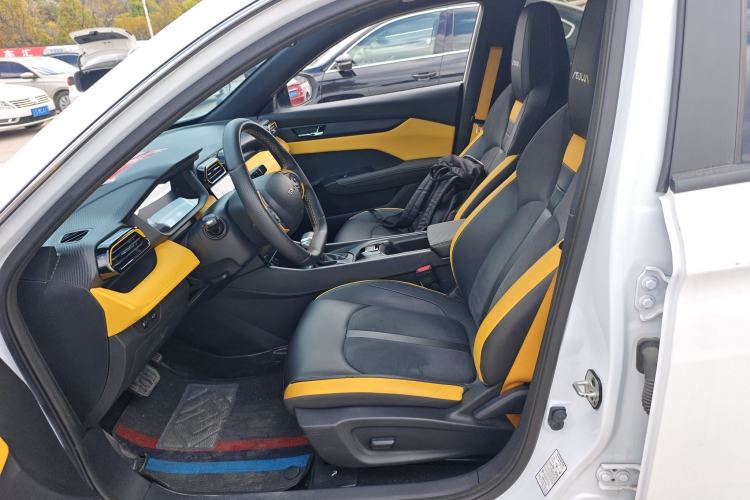 Used Dongfeng Aeolus Yixuan 2023 Mach Edition 1.5T Automatic Pursuit Rider Version Left Front Seat