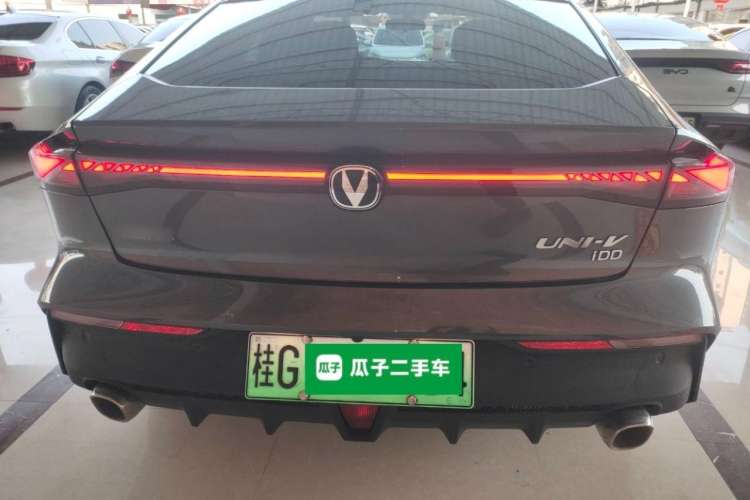 Used Changan UNI-V iDD 2023 ZhiDian iDD 1.5T 113km Smart & Fun Version
