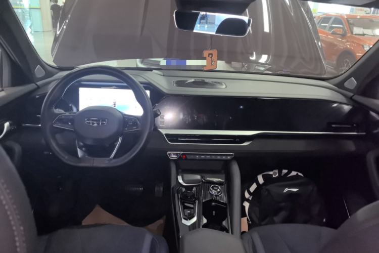 Used Geely Auto Monjaro L 2024 2.0TD High-Power Automatic Two-Wheel Drive Skyline Edition
