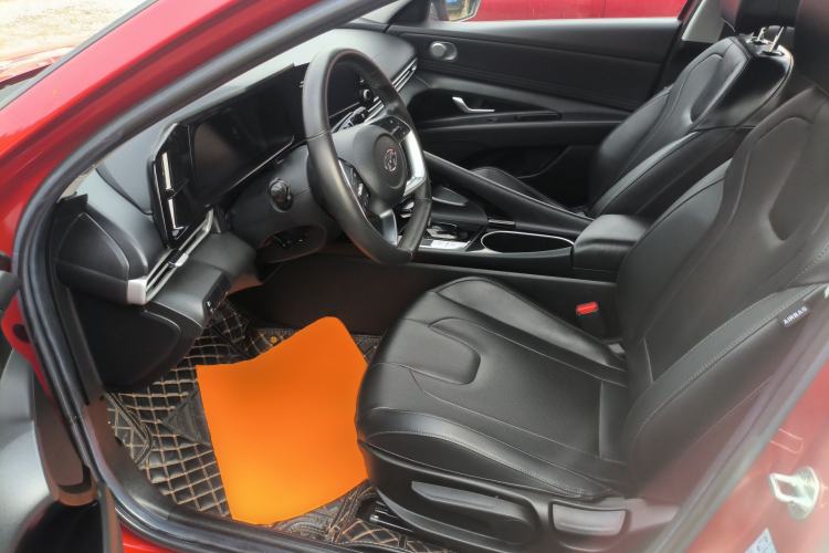 Used Hyundai Elantra 2021 1.5L CVT GLX Elite Edition Left Front Seat