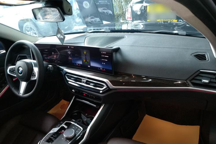 Used BMW 3 Series 2023 325Li M Sport Package Center Console