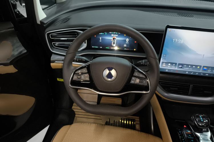 Used Denza D9 2024 DM-i 1050 Luxury Model