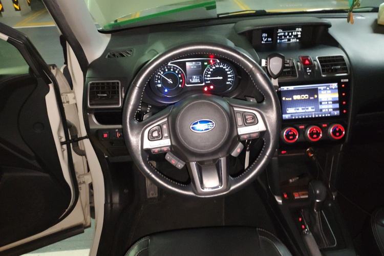 Used Subaru Forester 2016 2.5i Luxury Navigation Edition
