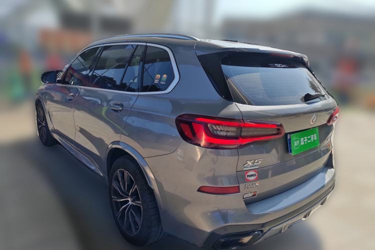 Used BMW X5 2022 Restyled xDrive 30Li Luxury Version M Sport Package Exterior 3