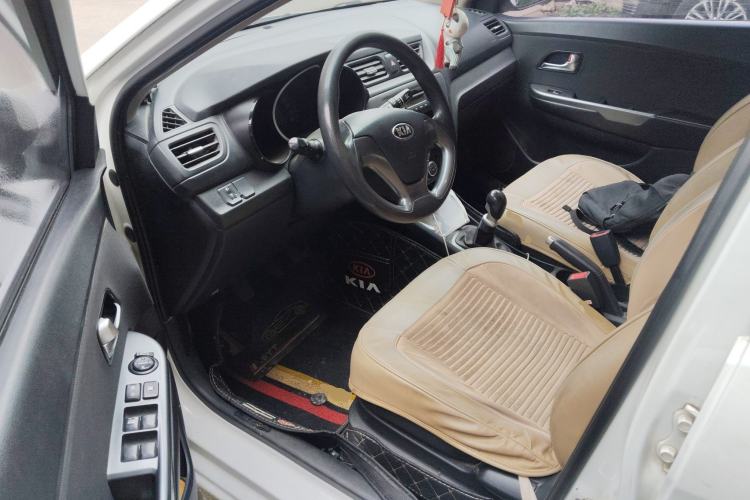 Used Kia K2 2015 Sedan 1.4L MT GLS
