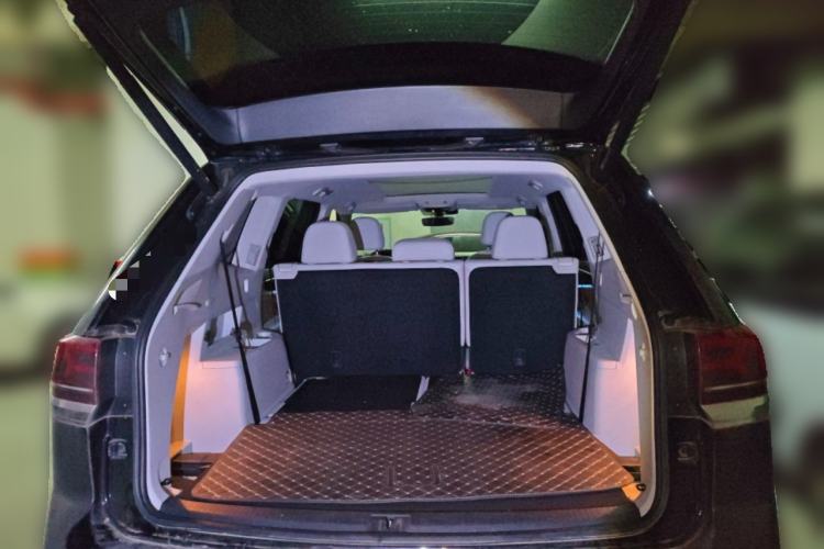 Used Volkswagen Teramont 2021 380TSI Four-Wheel Drive Prestige Luxury Edition Trunk