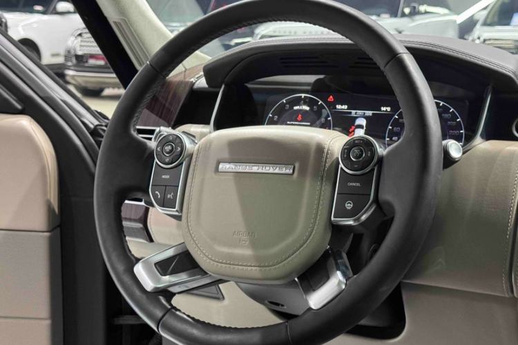 Used Land Rover Range 2016 5.0 SC V8 AB Prestige Extended Version Interior 5