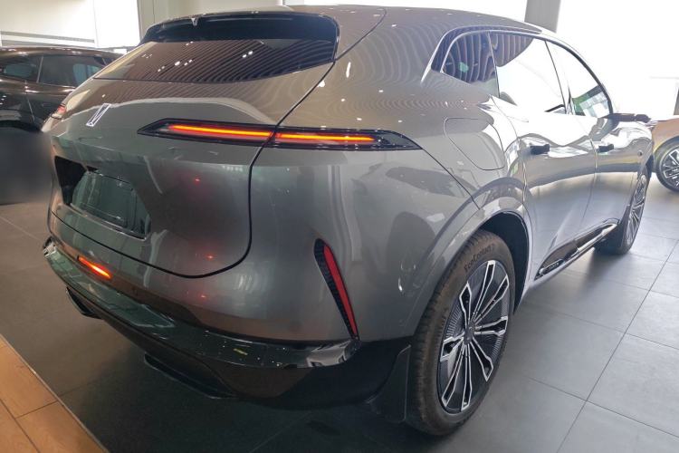 Used Avatr 07 2024 Ultra Range-Extended Four-Wheel Drive
