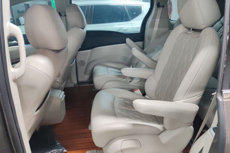 Used Buick GL8 2022 Land Cruiser Executive Class 652T Comfort Model