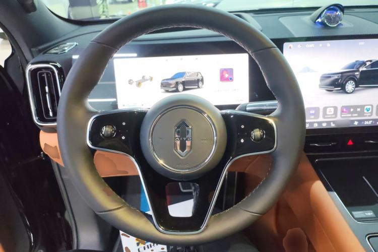 Used Hima AITO M8 2025 Extended-Range Max+ Version 53.4 kWh 5-Seater Edition Steering Wheel