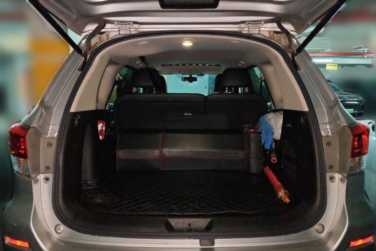 Used Nissan Terra 2020 2.5L XL Upper Automatic Two-Wheel Drive Luxury Edition
