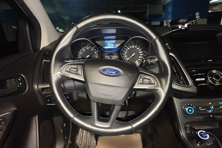 Used Ford Focus 2018 Sedan Classic 1.6L Automatic Trendy SmartDrive Edition