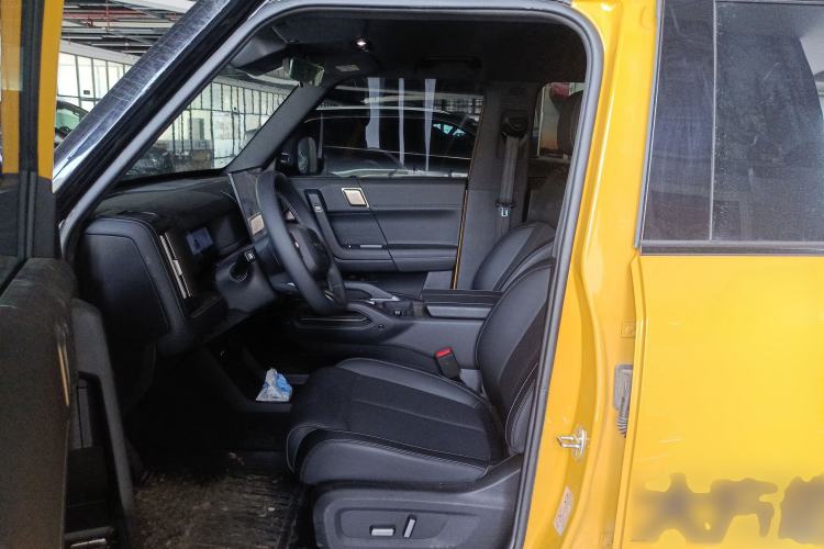 Used Chery Fulwin X3L 2025 Model 205 All-Wheel Drive High-Energy Edition
