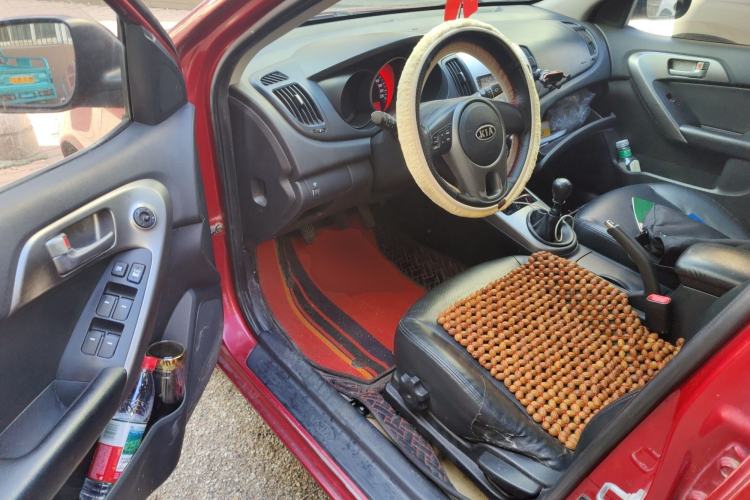 Used Kia Forte 2011 1.6L MT GLS