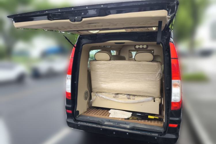 Used Mercedes-Benz Vito 2013 3.0L Business Edition Trunk