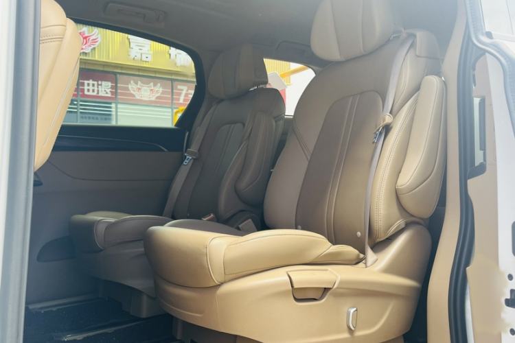 Used Buick GL8 2020 ES Land Cruiser 653T Luxury Edition