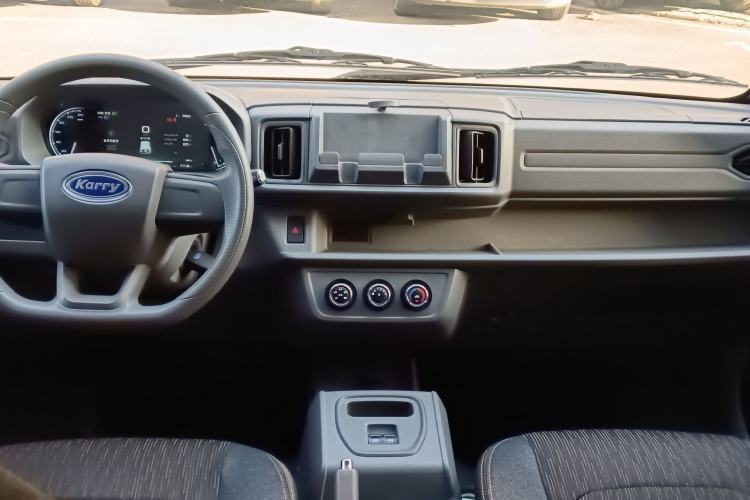 Used Karry Jiangtun E5 2024 268 km Range Open-Window 6-Seater Version
