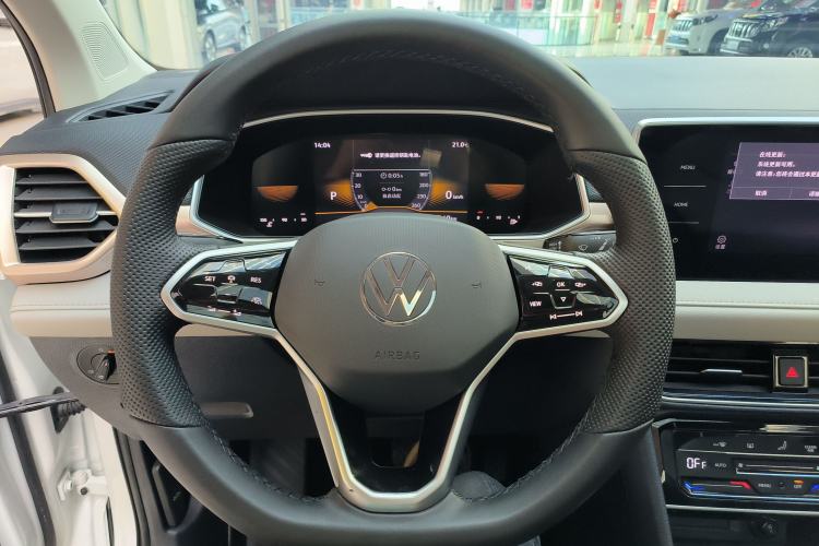 Used Volkswagen Tharu 2023 300TSI Two-Wheel-Drive Moonlight Edition