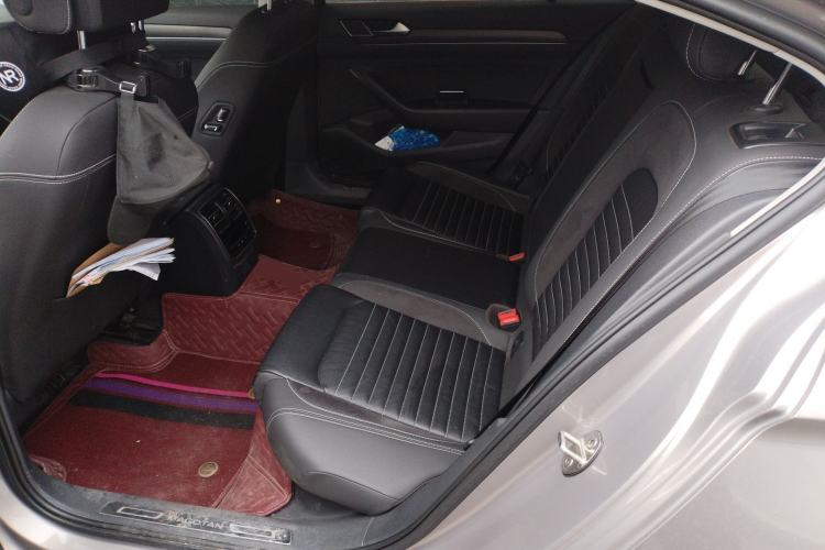 Used Volkswagen Magotan 2020 330TSI DSG Leading Model Left Rear Seat