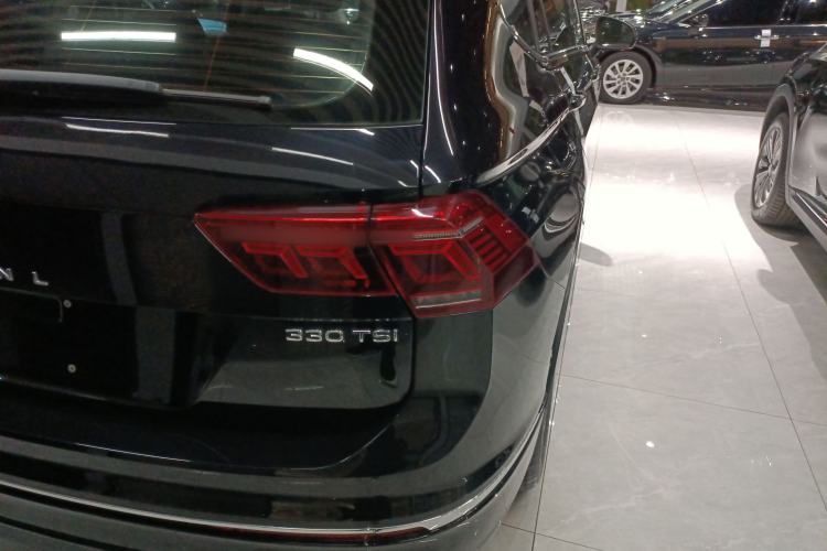 Used Volkswagen Tiguan L 2024 330TSI Automatic Two-Wheel Drive R-Line Enhanced Edition Exterior 3