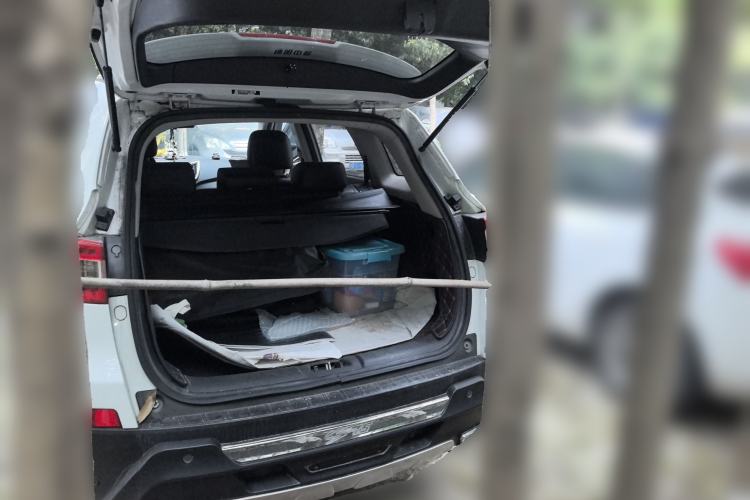 Used CHANGAN CS75 2014 2.0L Manual Luxury Version China V Standard Trunk