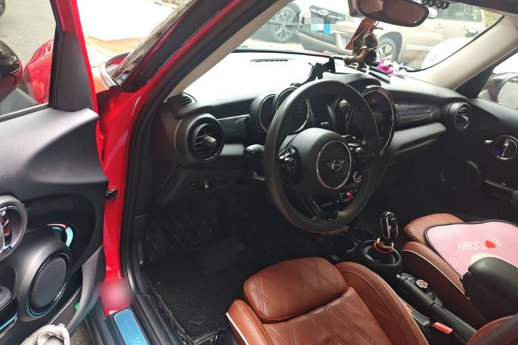 Used MINI 2018 2.0T COOPER S Artist Five-Door Edition Driver Seat