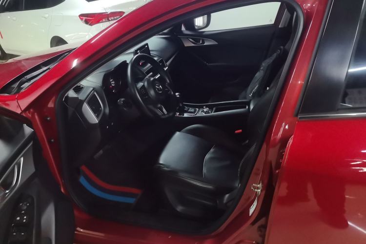 Used Mazda Mazda 3 Axela 2017 Sedan 1.5L Automatic Luxury Model China VI Standard