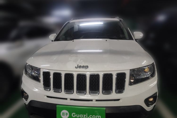 Used Jeep Compass 2013 2.4L four-wheel-drive sport version