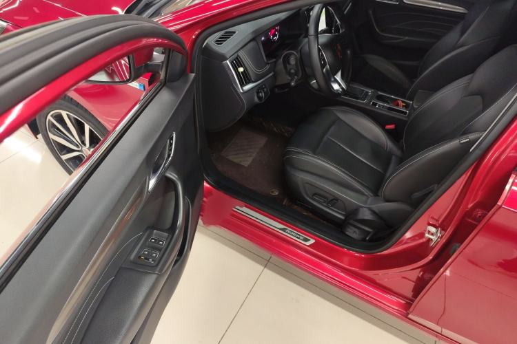 Used Roewe i6 2018 20T Automatic Internet Smart Edition