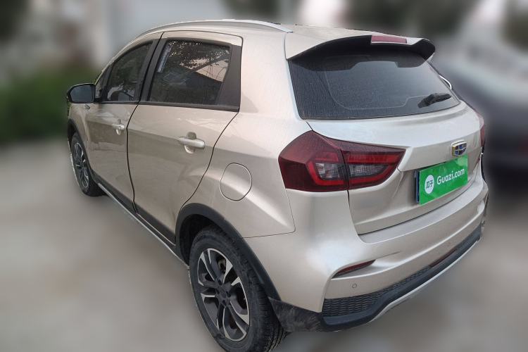 Used Geely Auto Vision X3 2019 Upgraded Model 1.5L Manual Luxury Version
