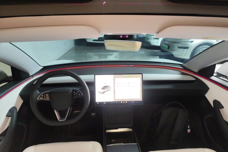 Used Tesla Model 3 2025 Long-Range All-Wheel-Drive Version Center Console