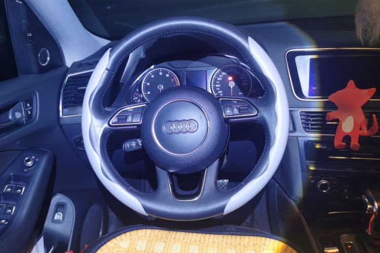 Used Audi Q5 2013 40 TFSI Comfort Edition Steering Wheel