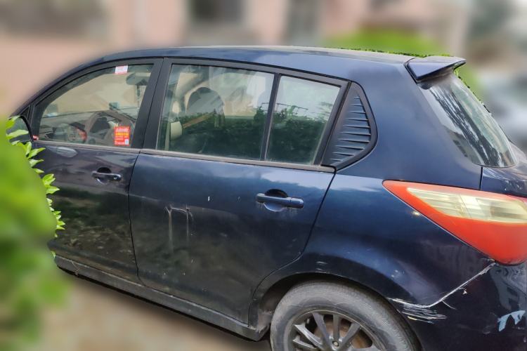 Used Venucia R50 2013 1.6L Manual Fashion Edition