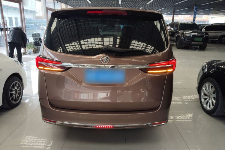 Used Buick GL8 2020 Land Cruiser Executive Class 652T Comfort Model
