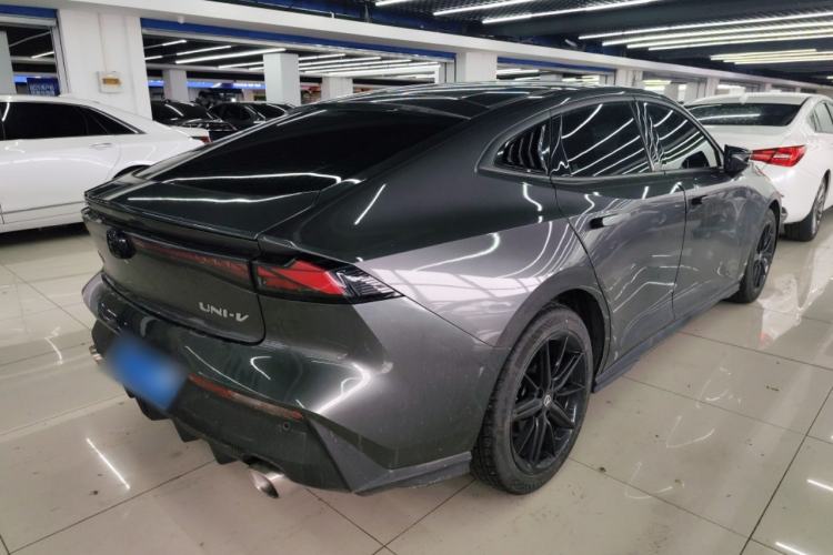 Used Changan UNI-V 2022 1.5T Prestige Version
