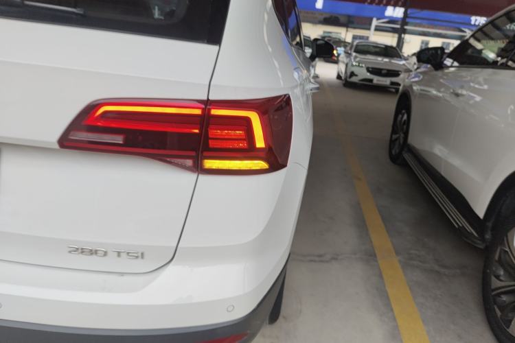 Used Volkswagen Tharu 2021 280TSI Two-Wheel Drive Comfort Edition
