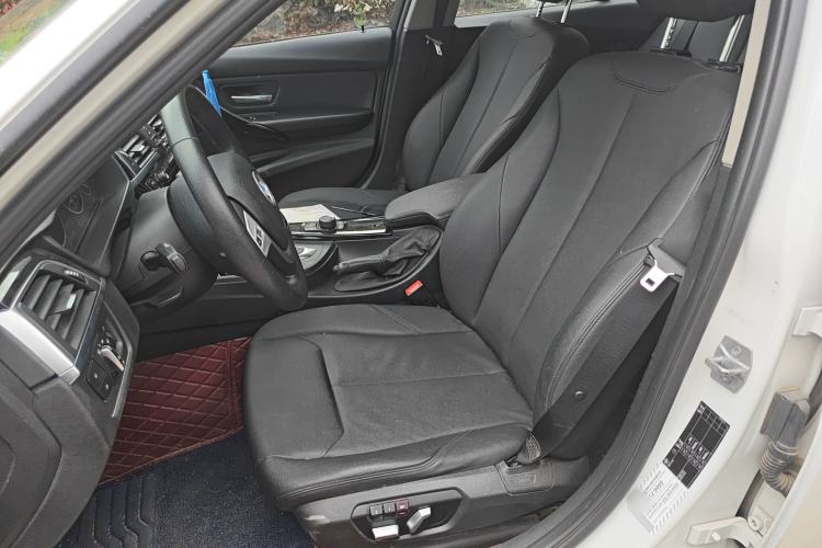 Used BMW 3 Series 2016 316i Fashion Model Left Front Seat
