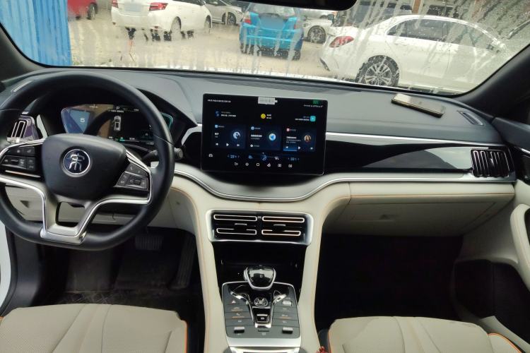 Used BYD Song Pro New Energy 2022 DM-i 110km Flagship Pro Model Center Console