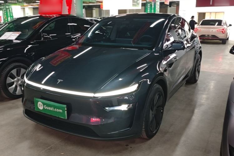 Used Tesla Model Y 2025 Long-Range All-Wheel Drive First Edition