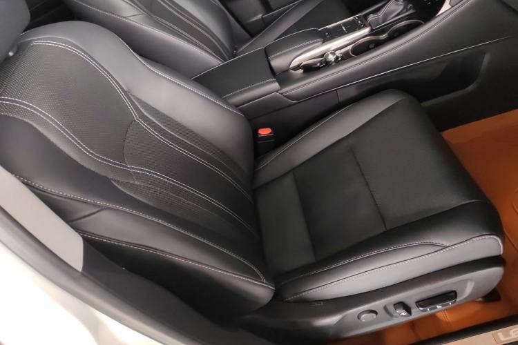 Used Lexus RX 2020 Facelifted 300 4x4 Elegant Edition Right Front Seat