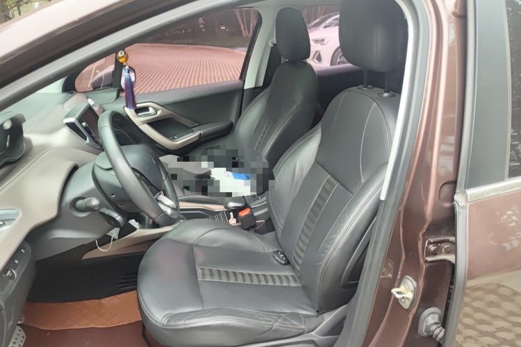 Used Peugeot 2008 2014 1.6L Automatic Fashion Edition
