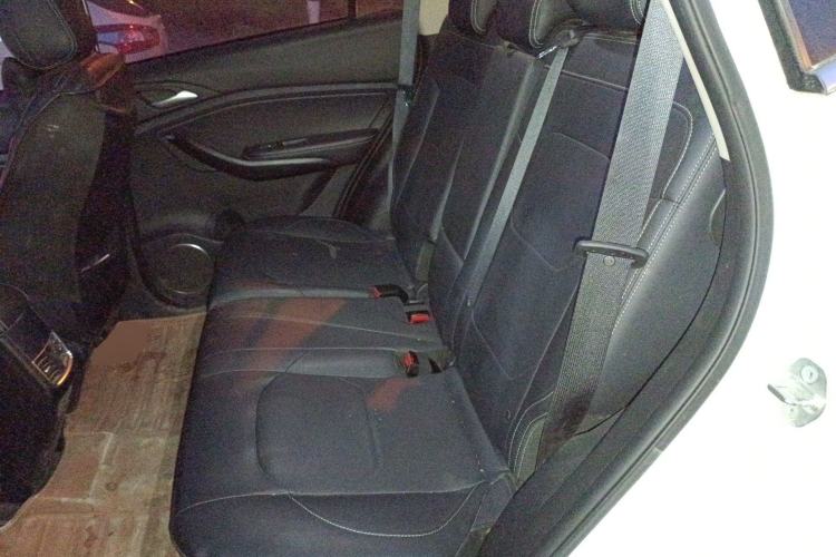 Used BYD Song 2021 Classic Edition 1.5T Automatic Elite Model Left Rear Seat