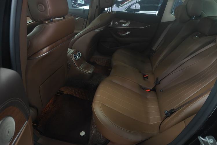 Used Mercedes-Benz E-Class 2022 Second Facelift E 300 L Luxury Edition
