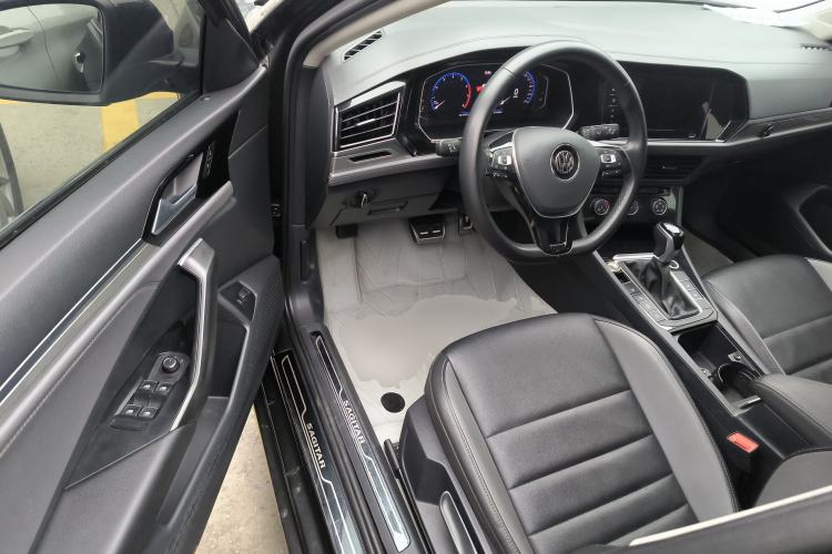 Used Volkswagen Sagitar 2022 200TSI DSG Flyover Edition
