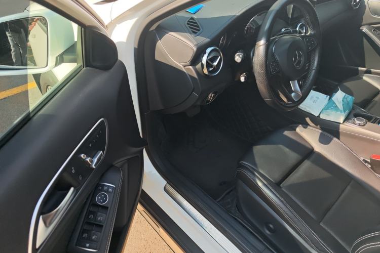 Used Mercedes-Benz GLA 2018 GLA 200 Fashion Model
