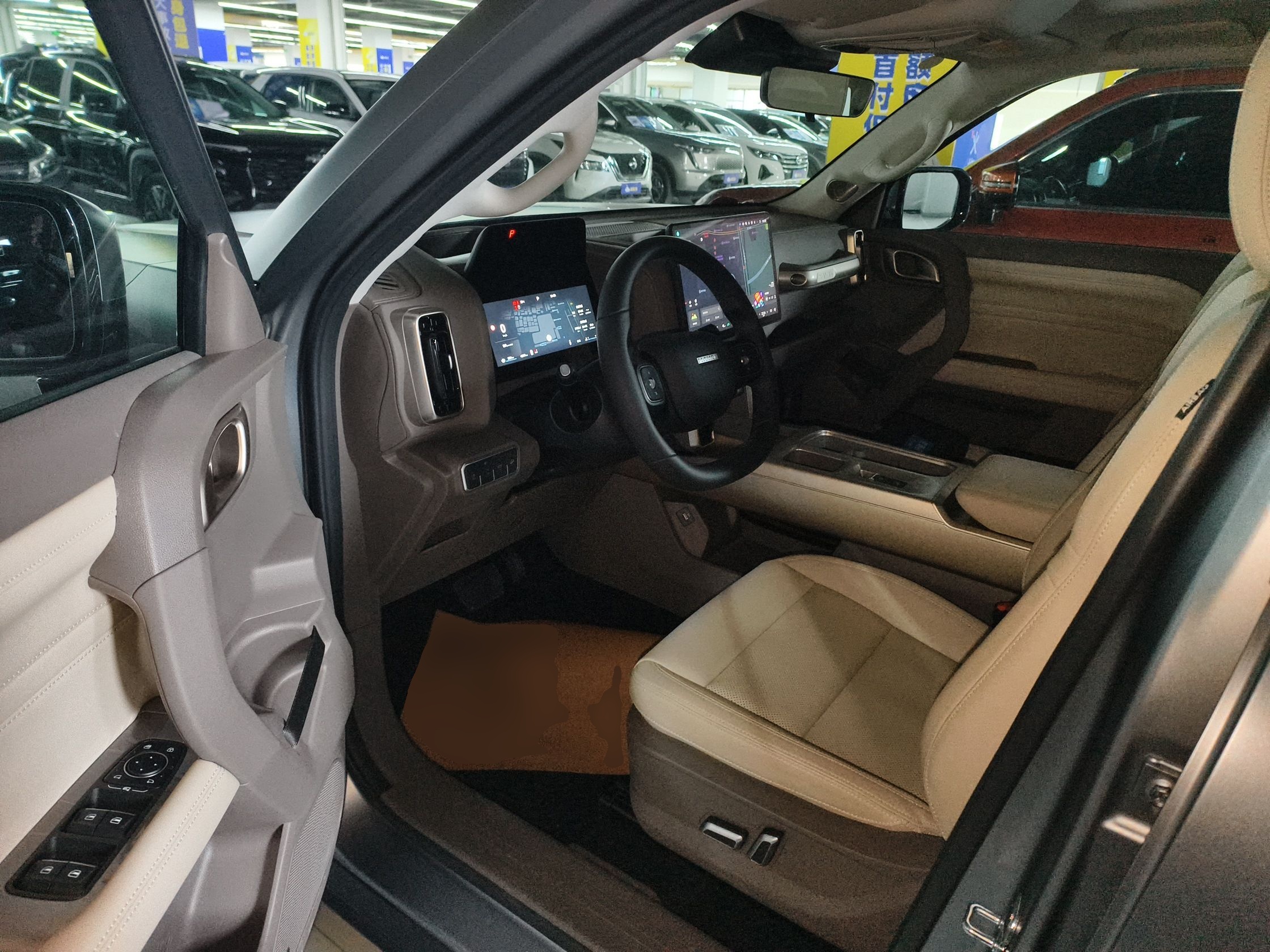 المقاعد الأمامية داخل السيارة