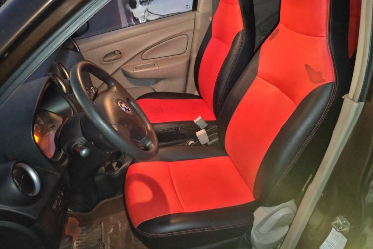 Used Venucia R30 2014 1.2L Manual Luxury Edition Left Front Seat