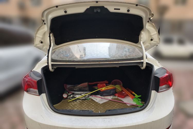 Used Hyundai Elantra (5th Generation / Langdong) 2012 1.6L Manual Fashion Edition